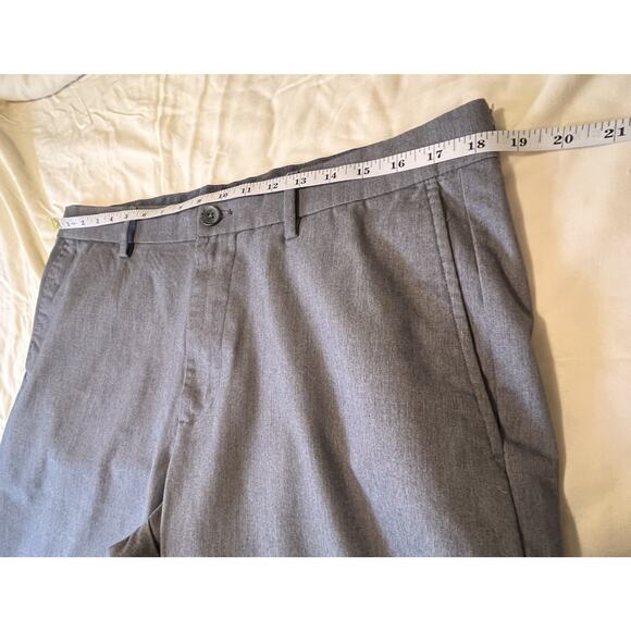 2 Pair Old Navy Ultimate Straight Flex Pants 36x30 Gray &‎ Dark Gray Bundle - Picture 6 of 16